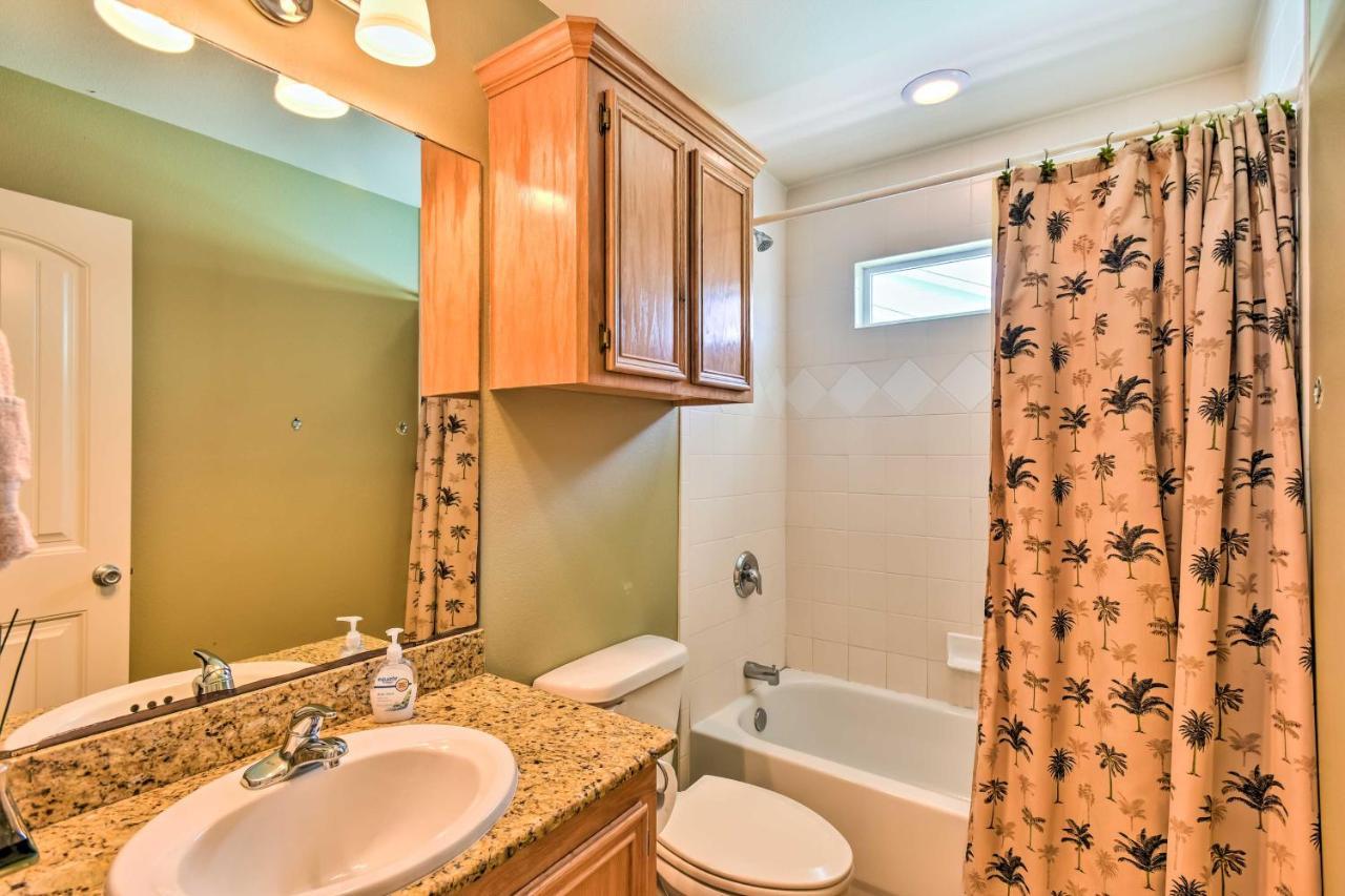 Port Aransas Condo With Pool Access - Walk To Beach! 외부 사진
