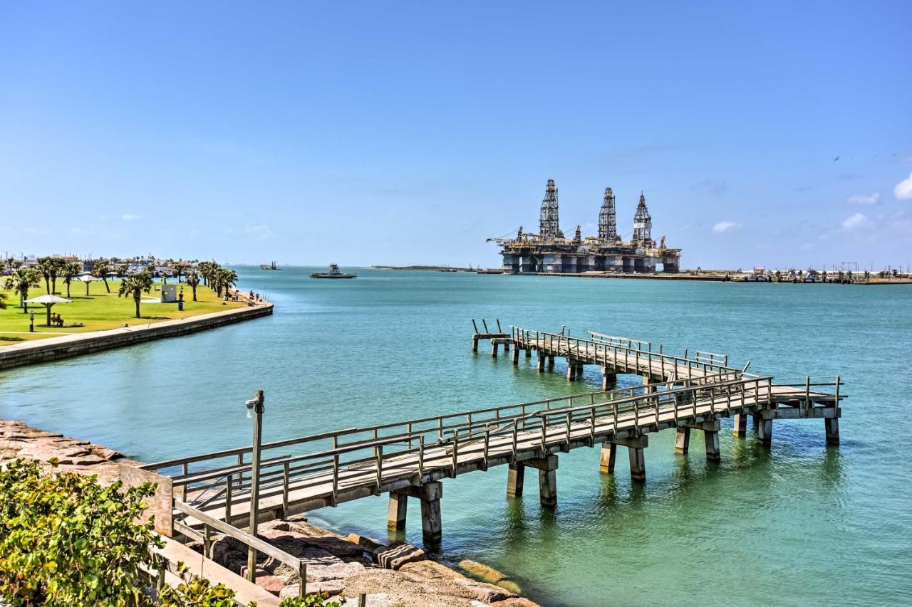 Port Aransas Condo With Pool Access - Walk To Beach! 외부 사진