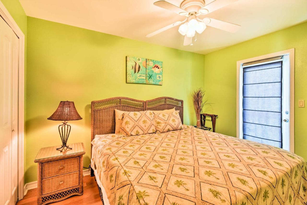 Port Aransas Condo With Pool Access - Walk To Beach! 외부 사진